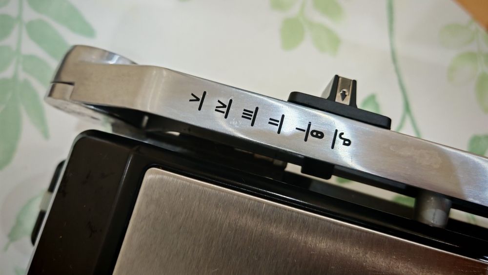 Grelhador de placas Becken