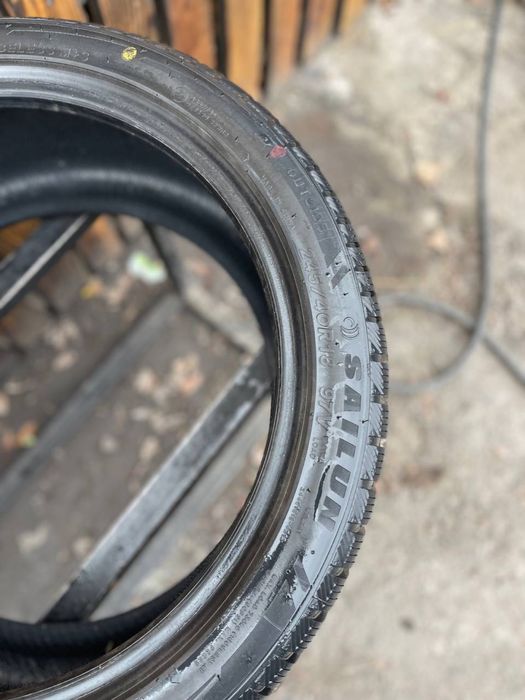 245/40 r18 шини б/у зимові 24 рік