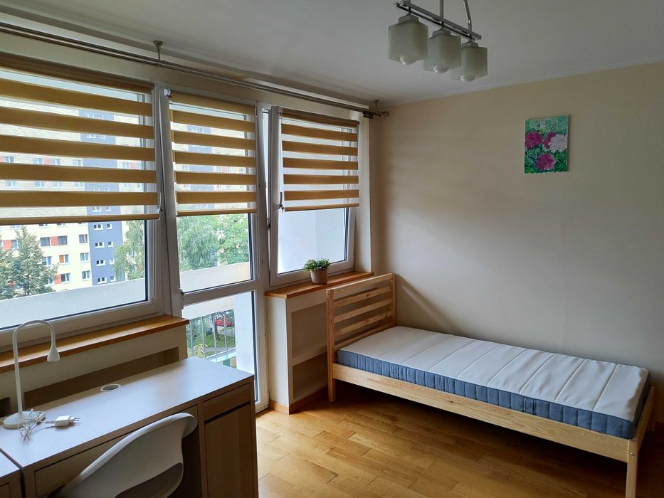 Miejsce w pokoju dwuosobowym ( dla kobiety ) - Nowy Bieżanów - 1200zł