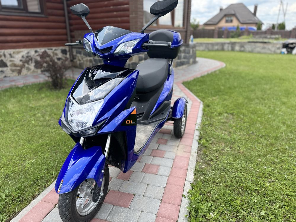 Електроскутер ІDemo Trinity Pulse B-100LA