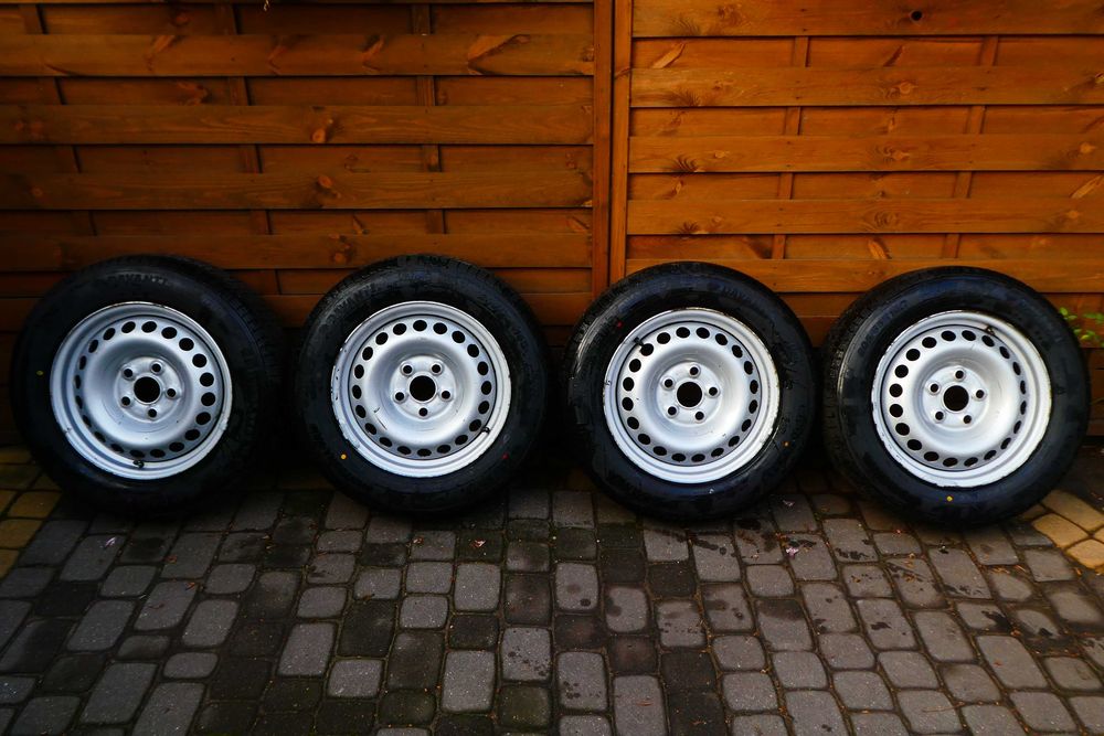 VW T5 T6 Koła Felgi 5x120 OponyZima 205/65R16C 2024 JAK NOWE z Niemiec