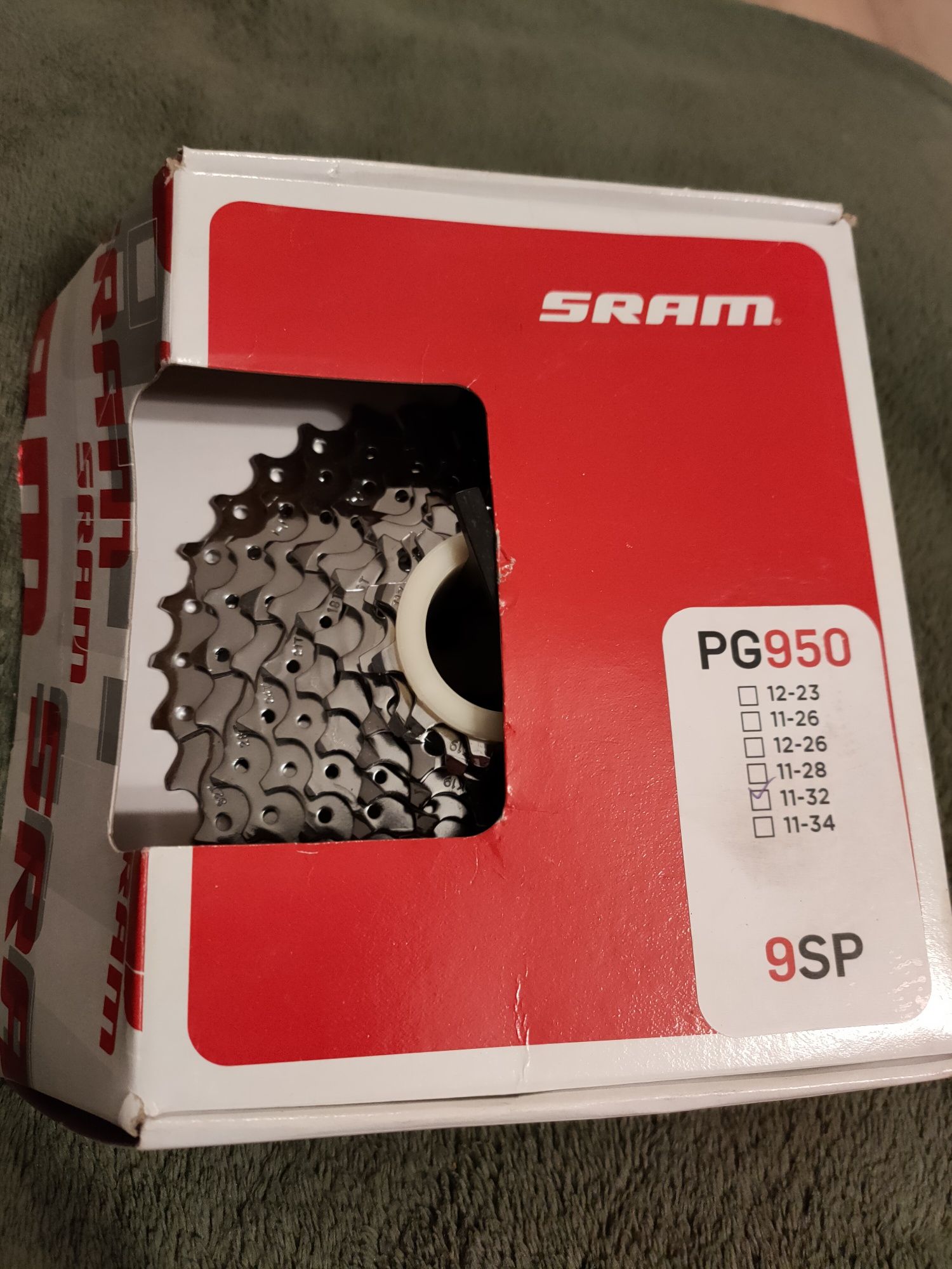 Nowa kaseta Sram PG950 9 speed 11-32