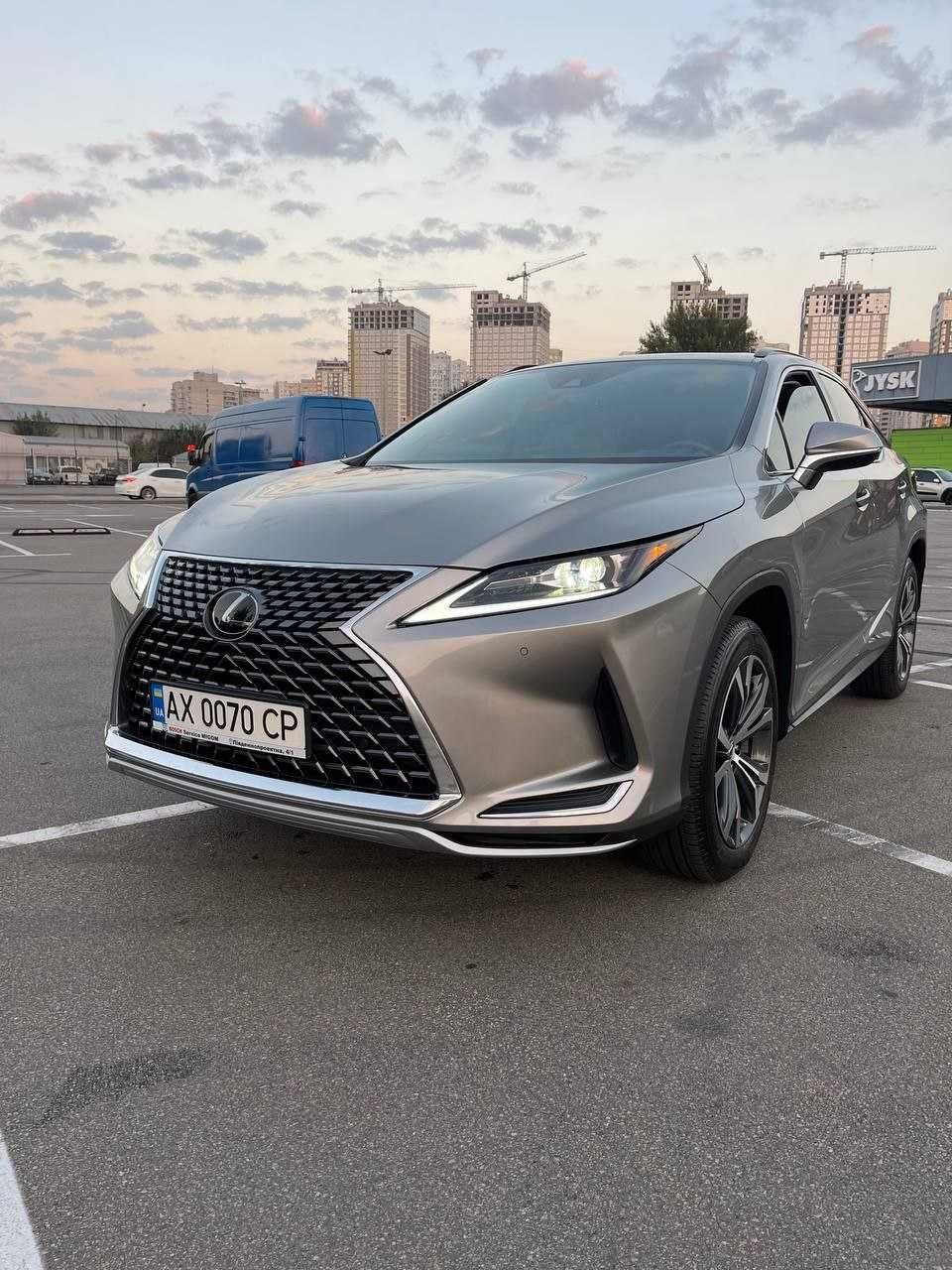 Продаю LEXUS RX 2020