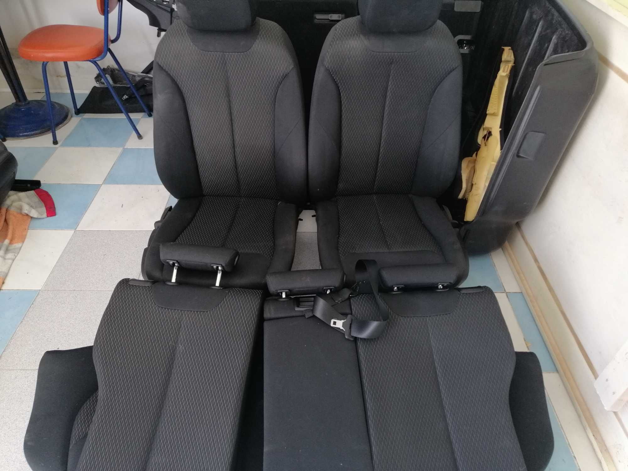 interiore bmw serie 1 f20