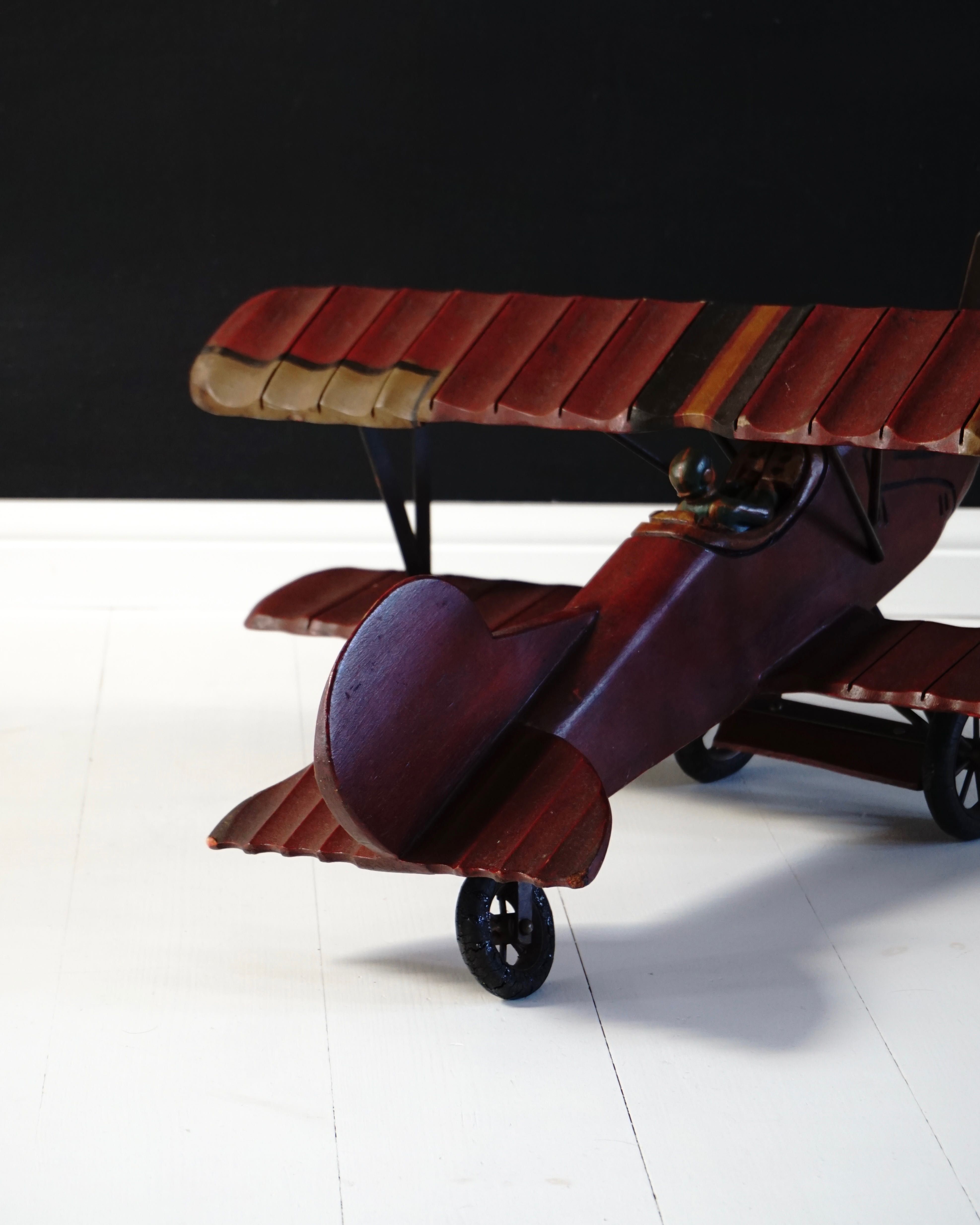 Stary drewniany model samolotu samolot