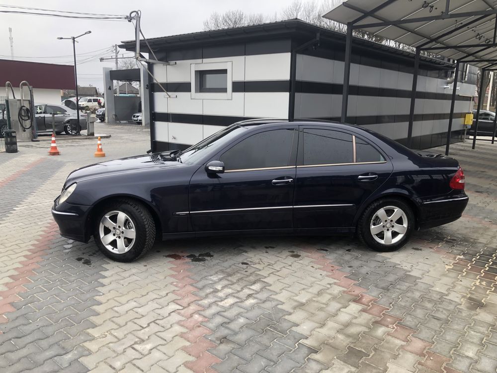 Mercedes-Benz E-class  2.7CDI