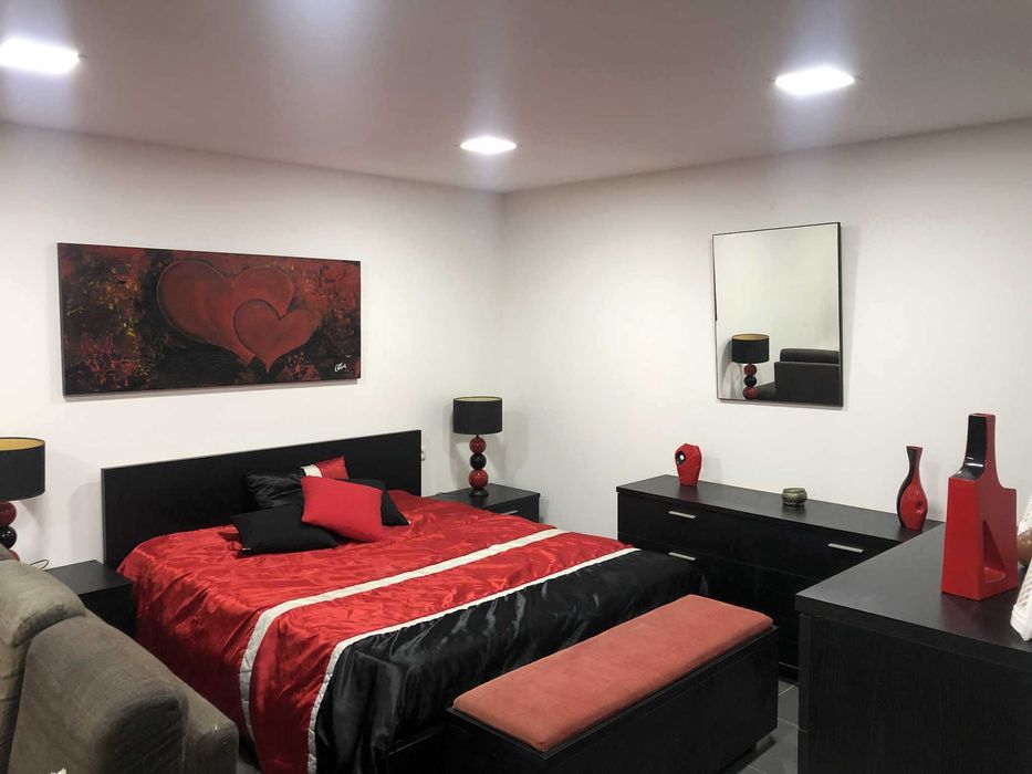 Café/Restauração totalmente equipado e mobilado.