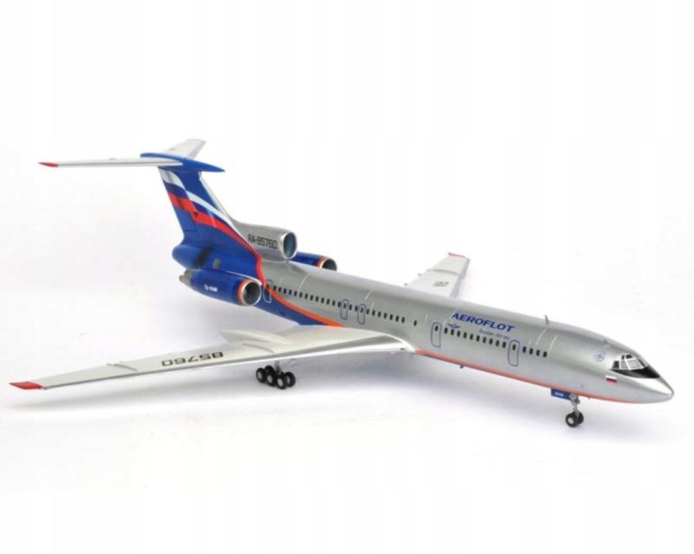 Zvezda 7004 Samolot pasażerski Tupolew Tu-154M model skala 1/144