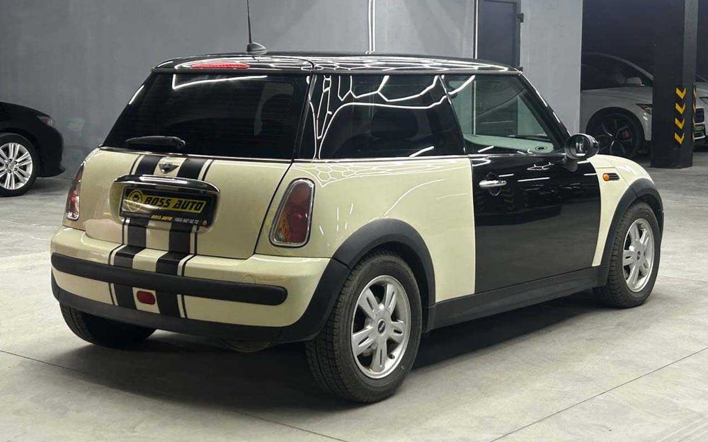 MINI One 2005 року