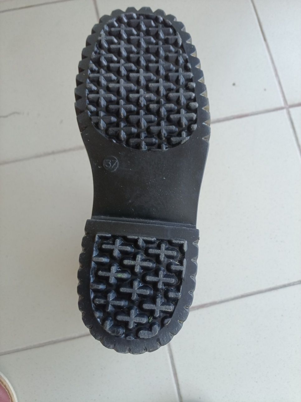 Продаю гумові чоботи.
