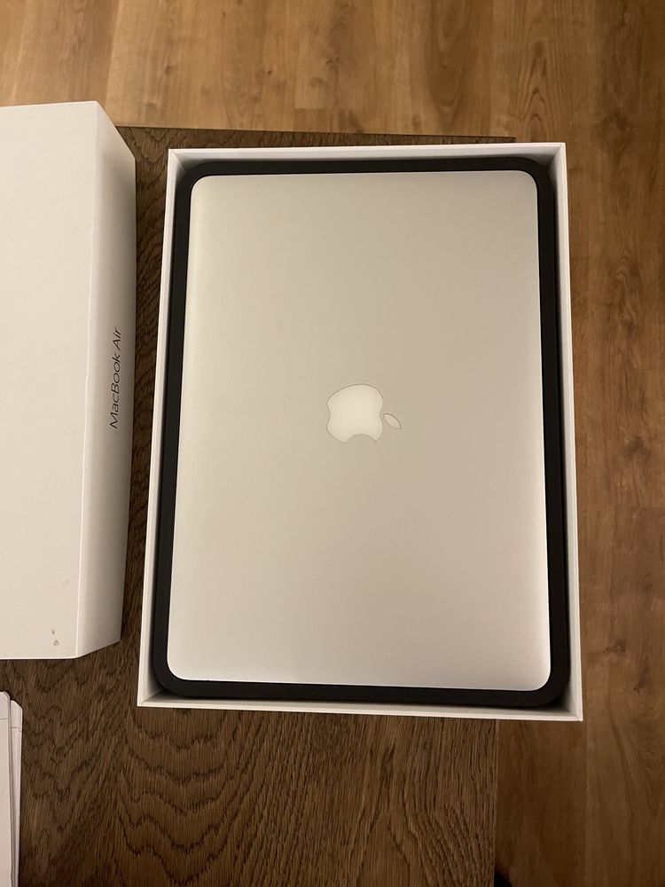 Macbook air 13 A1466