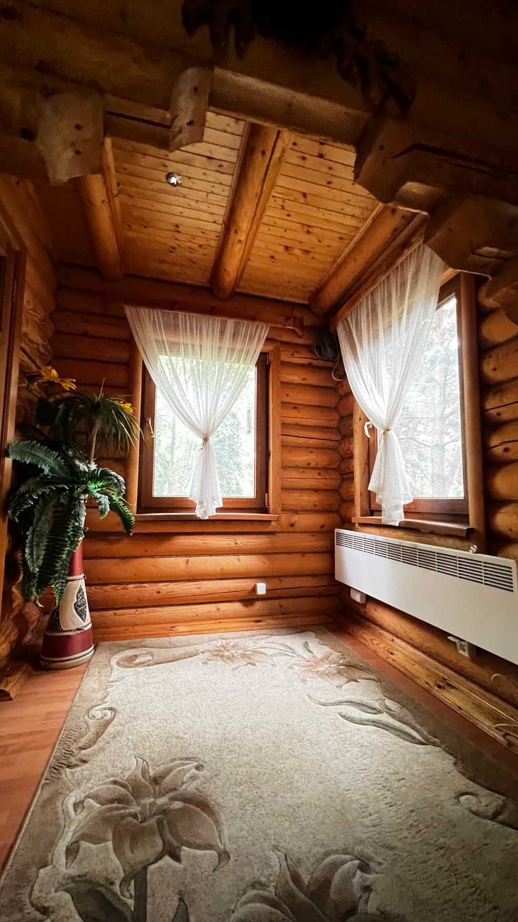 Продаж приватного будинку в с. Кухарі
