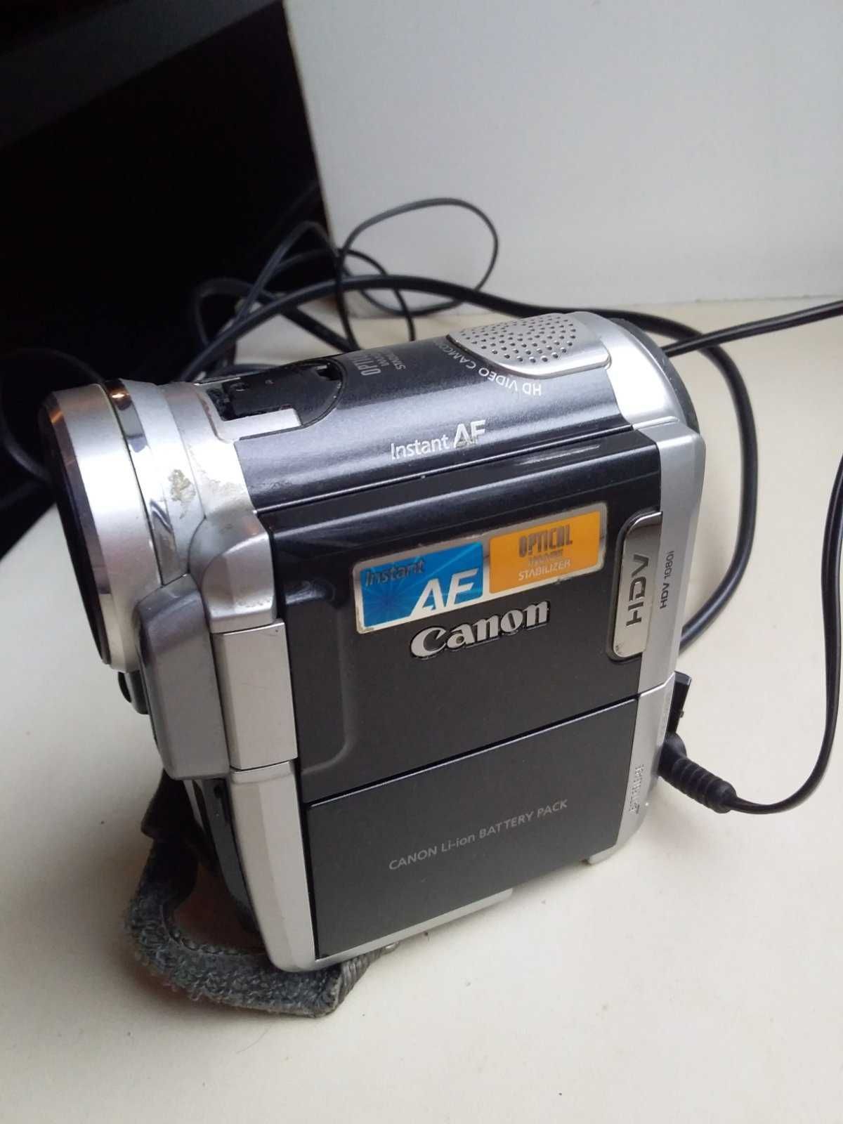 ПроФи  видео камеру XHA1 Canon