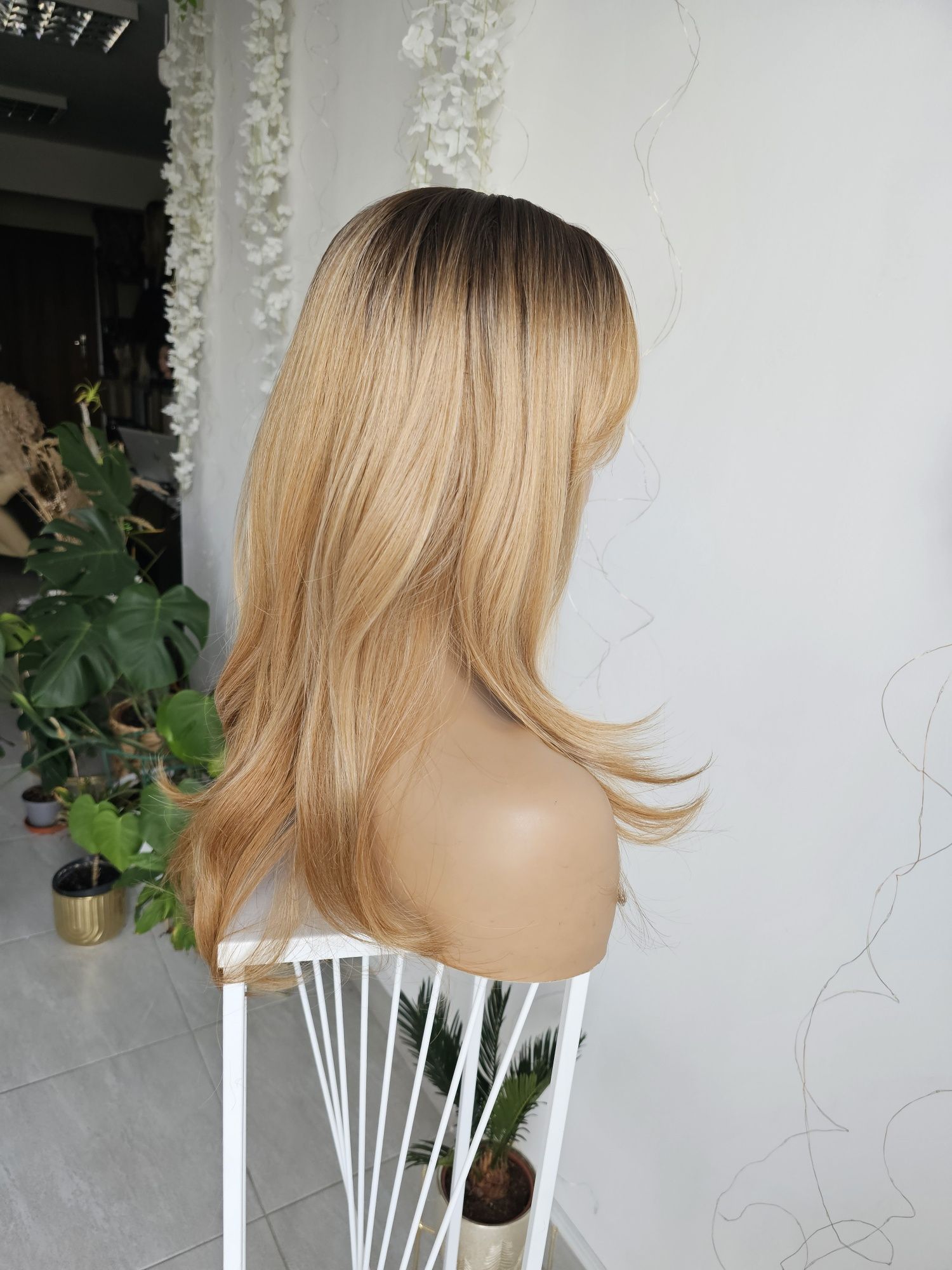 Peruka Natasza II ciepły średni i ciemny natyralny blond 3D odrost