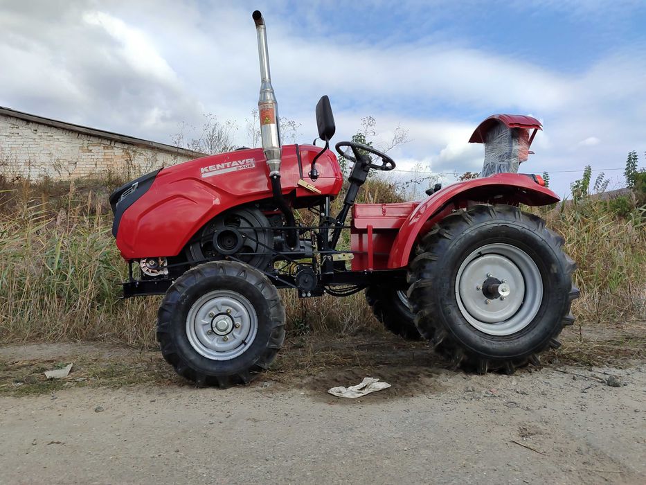 Трактор Кентавр 240 В 24 лошадки + фреза и плуг