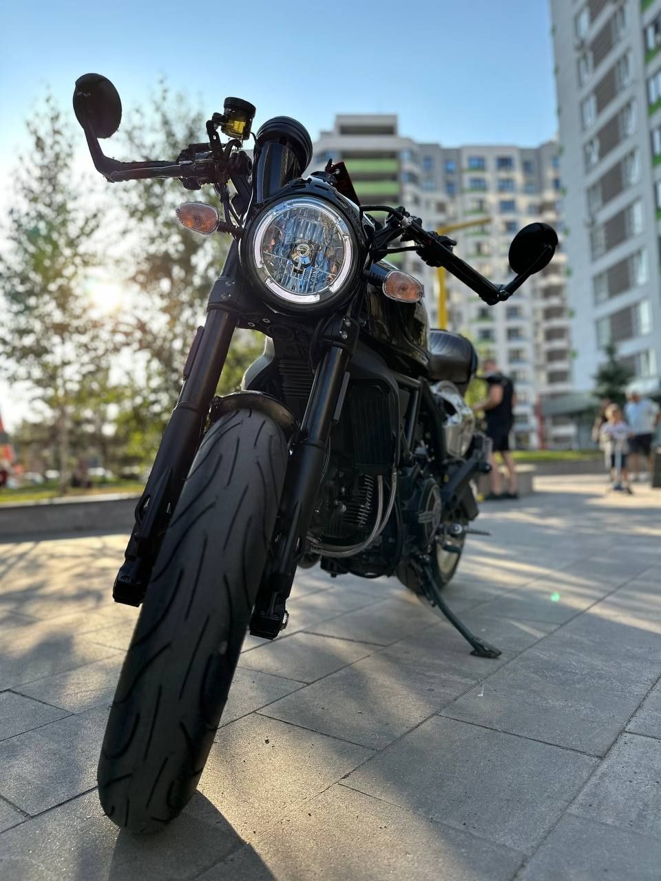 Офіційний Ducati Scrambler Cafe racer