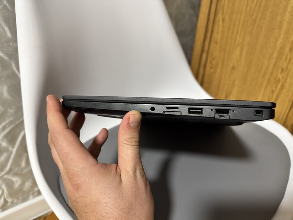 Ноутбук Dell latitude 7490