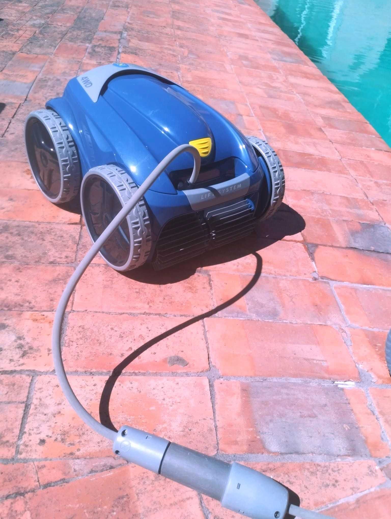 Aspirador de piscina Zodiac 5600 4WD PRO