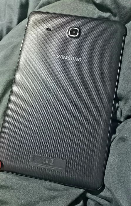 Планшет планшетний комп'ютер Б/У Samsung Galaxy Tab E SM-T561 К