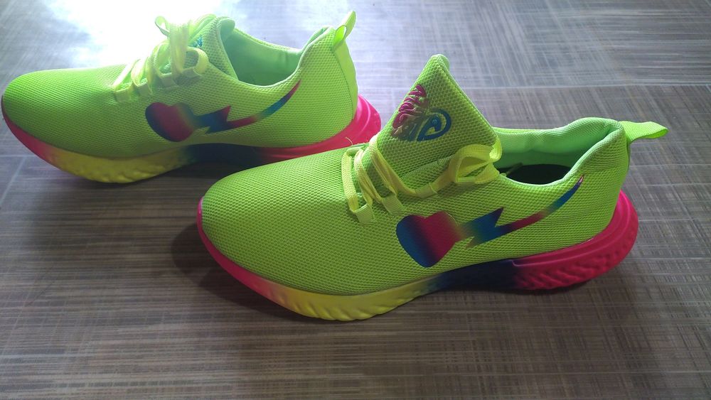 Кросовки 43р. Новые.