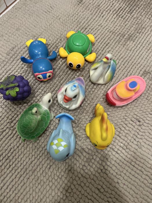 Іграшки для купання