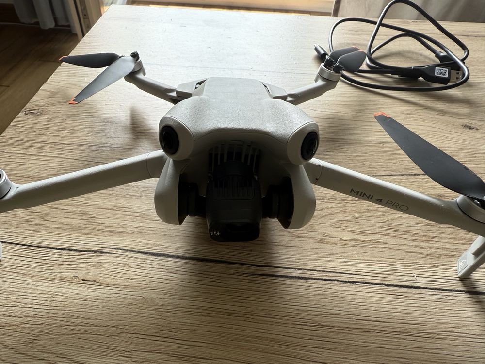 Dron Dji mini 4 pro Fly more Combo  (gwarancja)