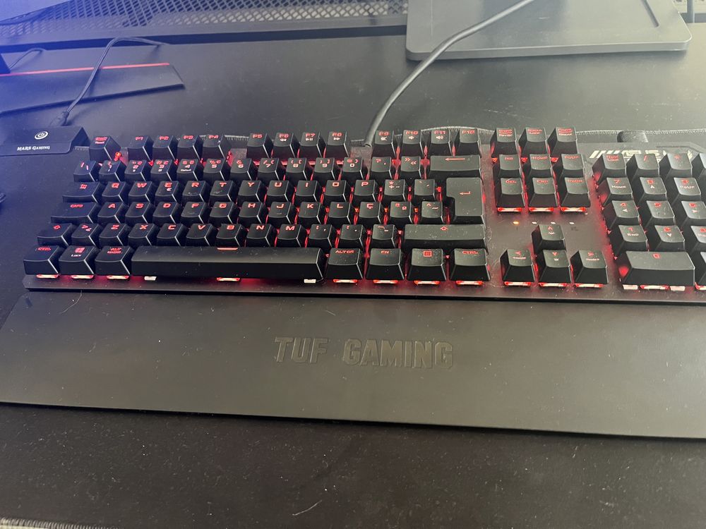 Teclado mecanico asus TUF gaming K3 RGB