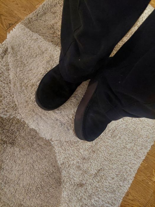 Дуже гарні та теплі уги, натуральна замша, 36 розмір