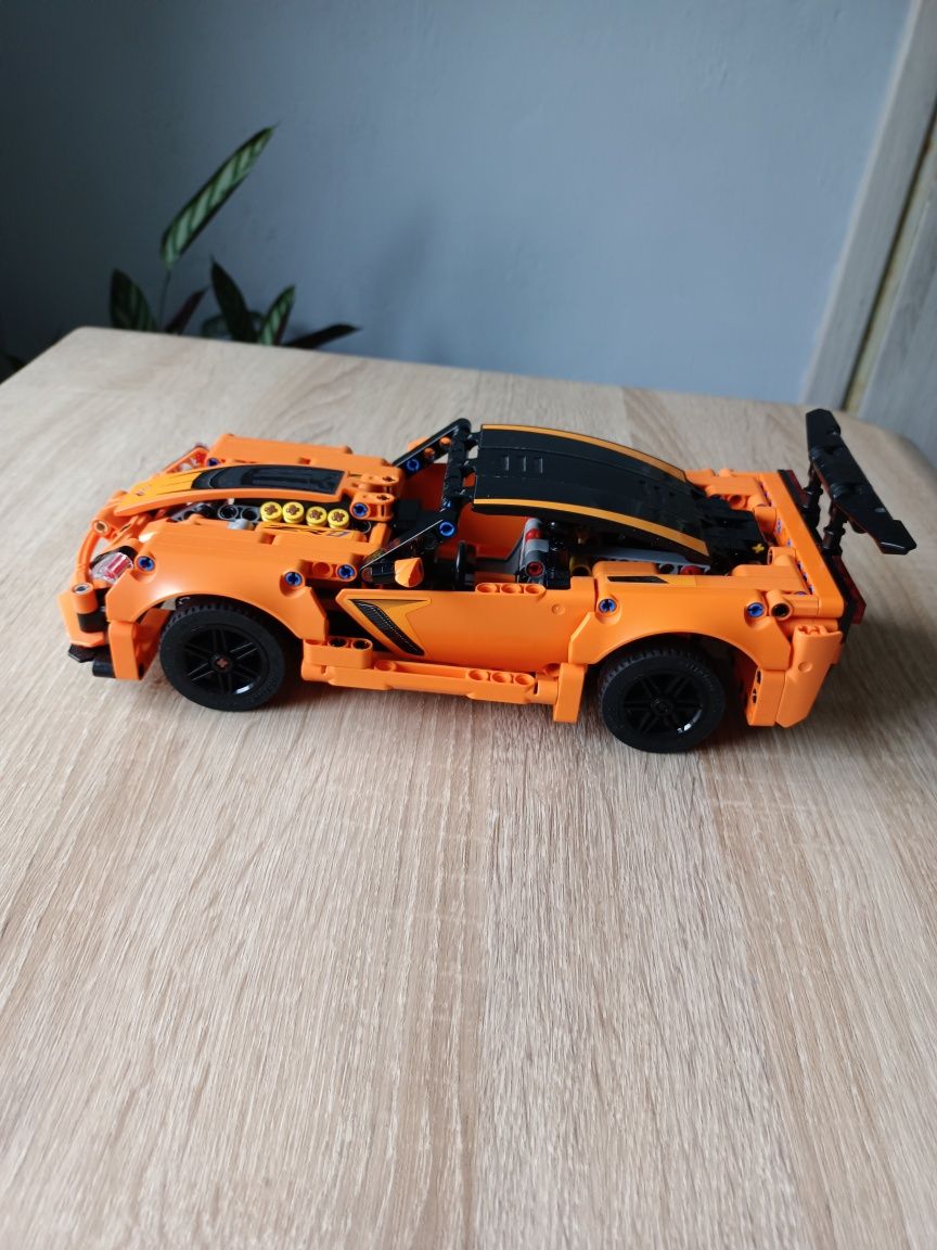 LEGO - Technik 42093 Chevrolet Corvette ZR1