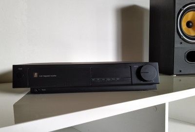 Wzmacniacz Acoustic research A-04