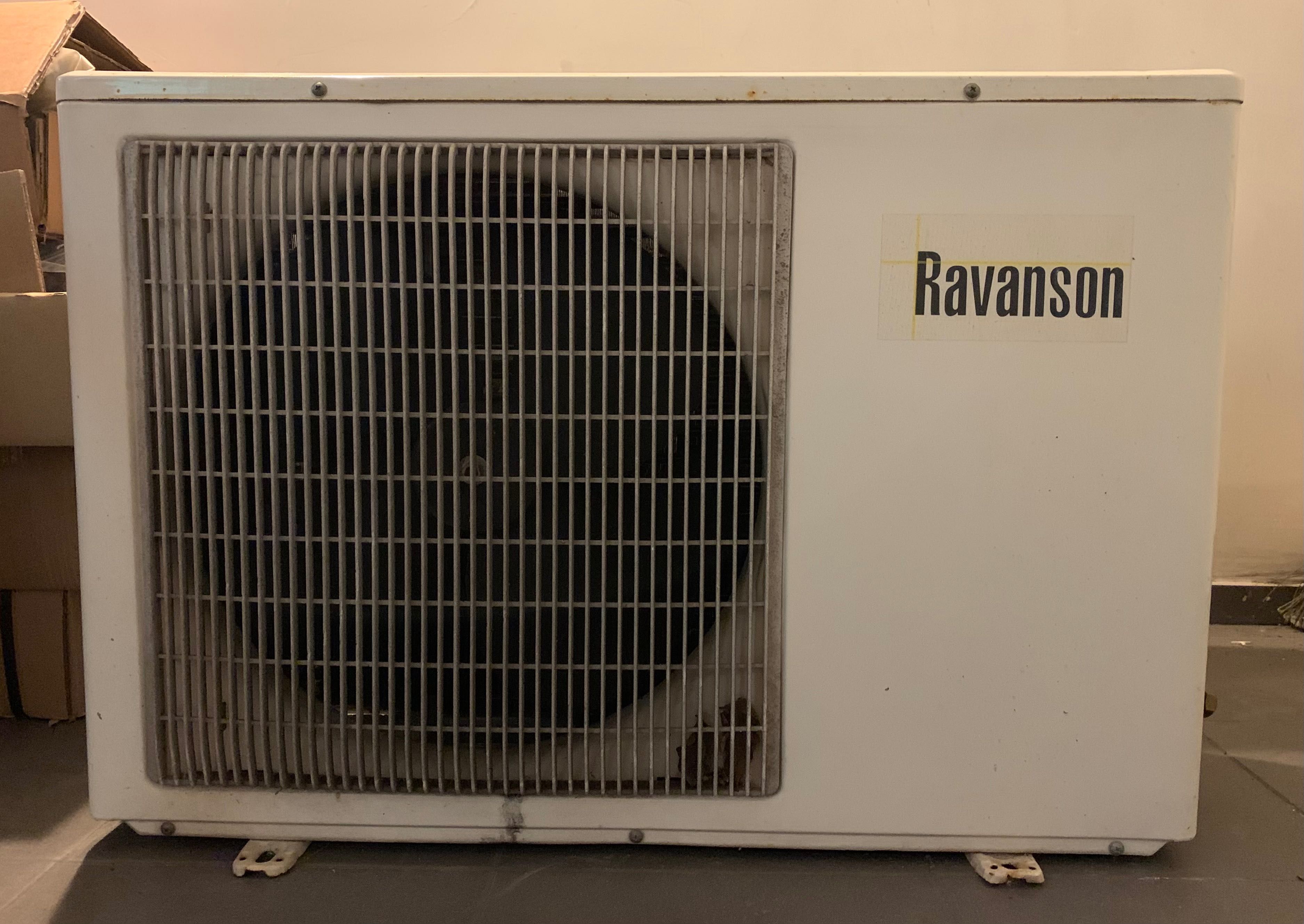 Używany klimatyzator z funkcją grzania W-wa Split Ravanson MSW12-6AREN