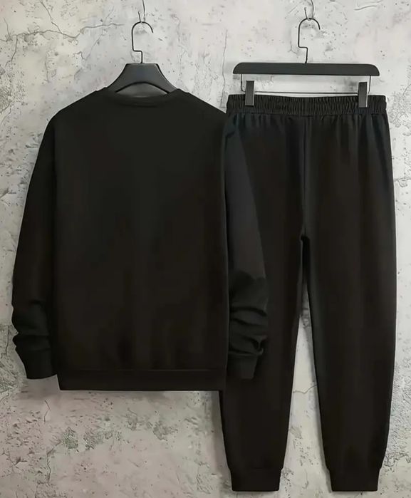 Чоловічий сплртивний костюм