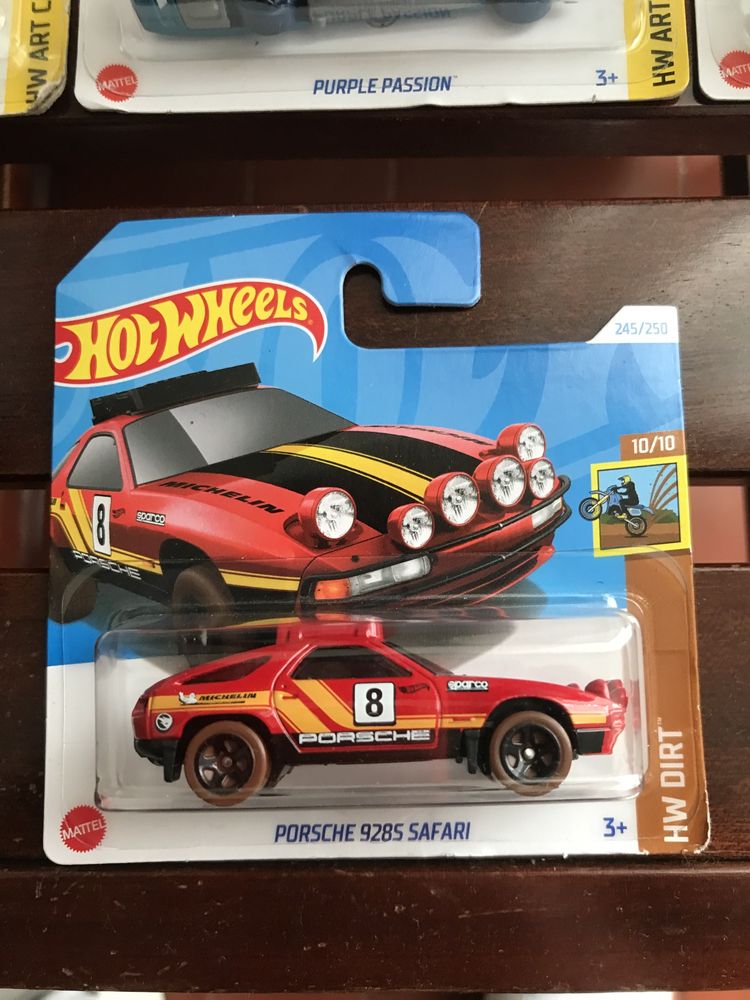 Hot Wheels Treasure Hunts