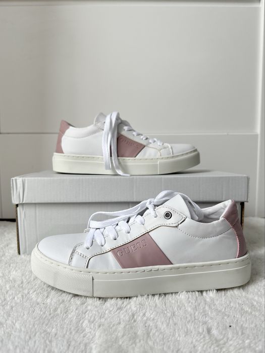 Buty damskie Guess Toda