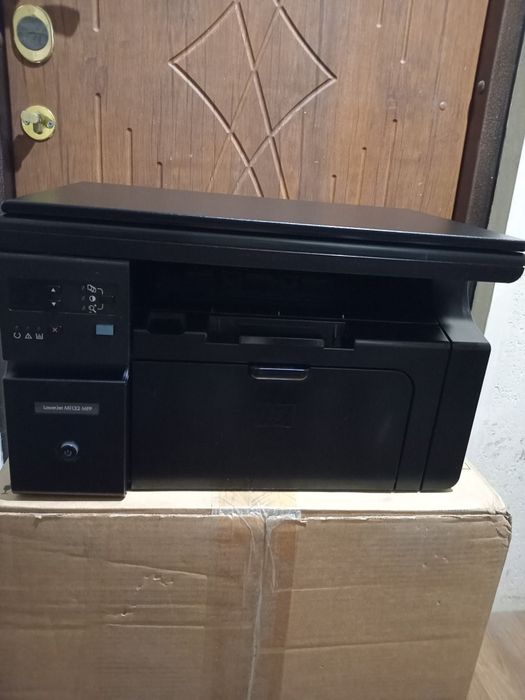 Продам МФУ HP LJ  M 1132 MFP (принтер, ксерокс, сканер).