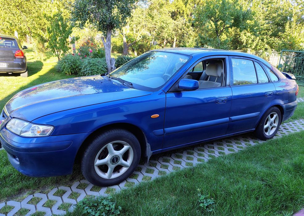 Mazda 626 Hatchback 1.8