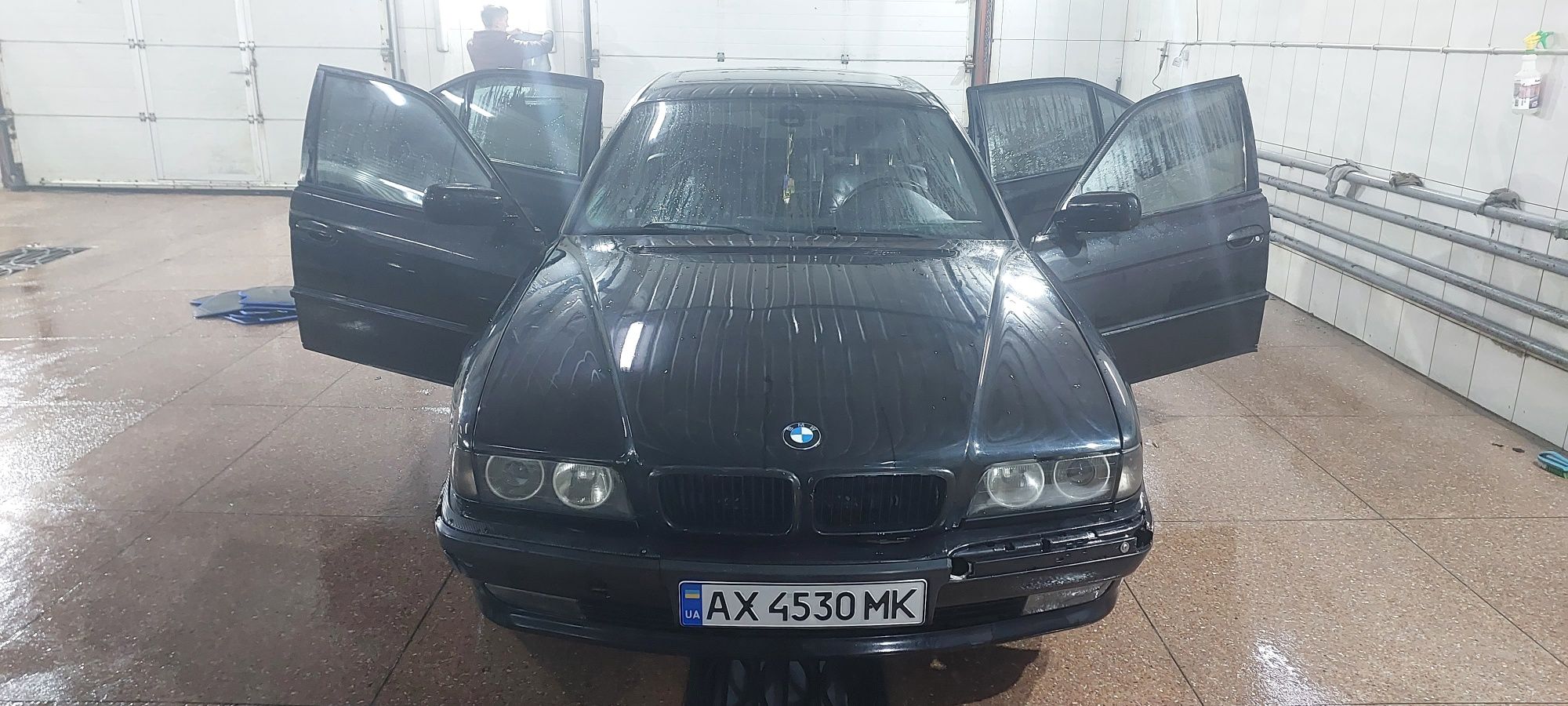 Продам BMW 740i В КУЗОВ4 Е38