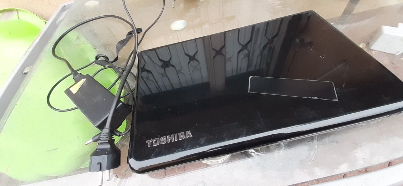 Laptop toshiba satelite