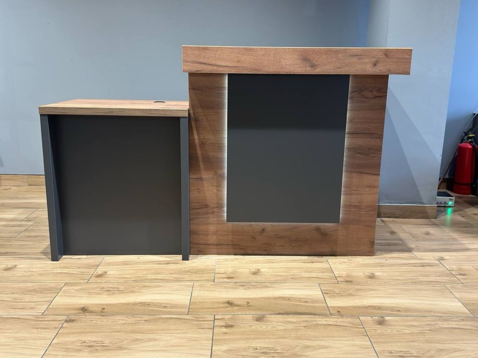 Рецепшн з дерева