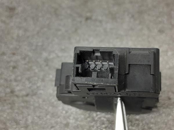 Motor da comporta da sofagem MERCEDES-BENZ Classe A (W169)