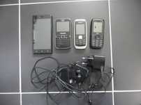 Lote de 4 telemóveis e carregadores