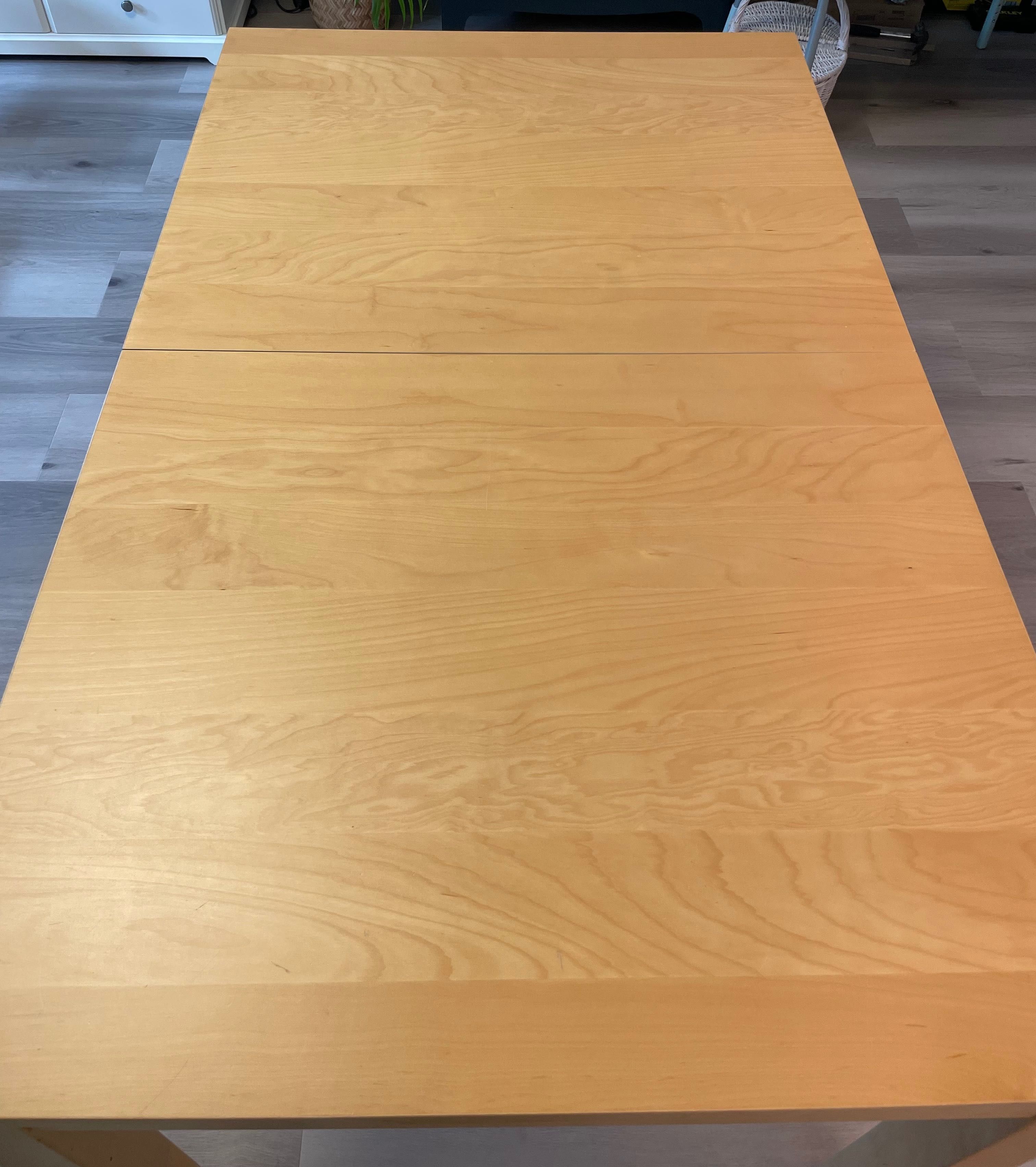 Stół Ikea Bjursta