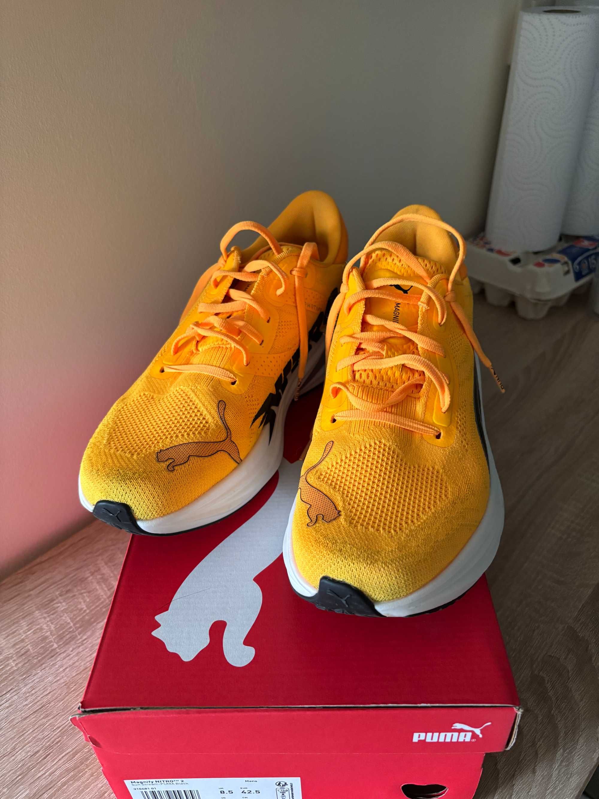 Buty do biegania PUMA Magnify NITRO 2 roz. 42.5, 27.5cm