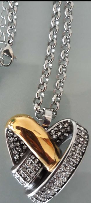 Colar coração aço