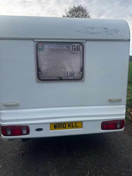 Caravana Compass kesignton 4 camas ano 2000