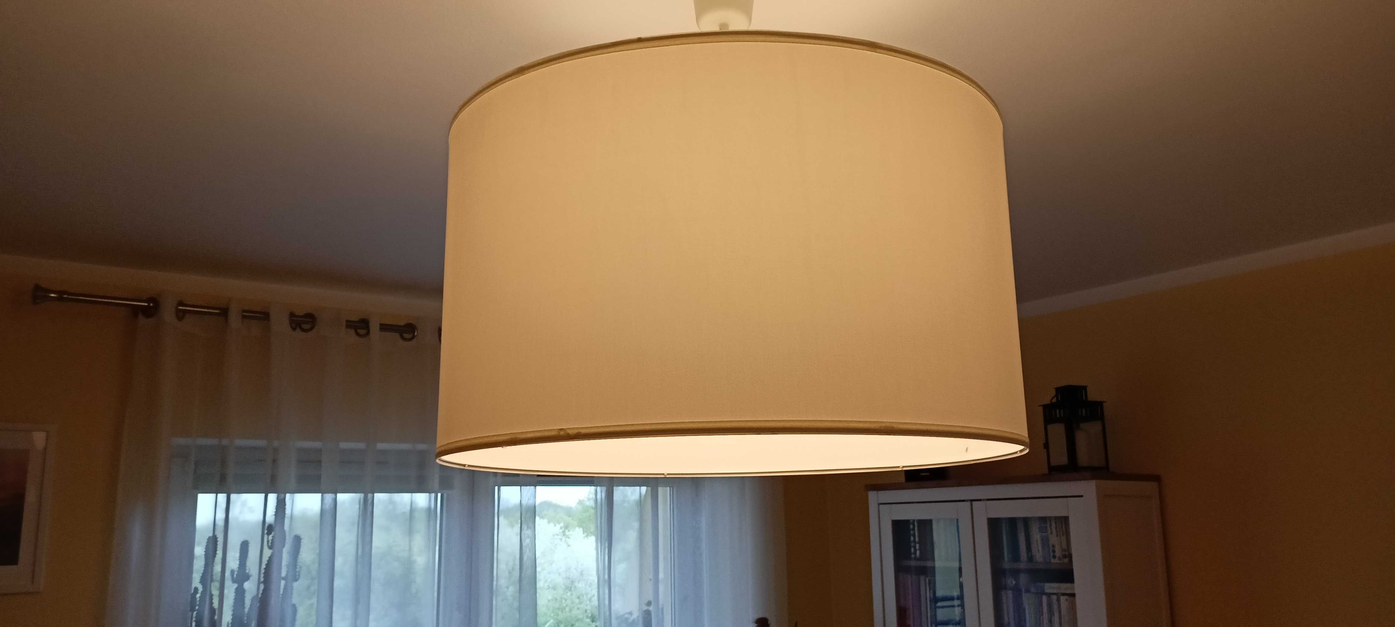 Biała duża lampa wisząca 70x40cm