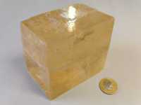 Naturalny kamień Kalcyt Optyczny Złoty w formie brył nr 4