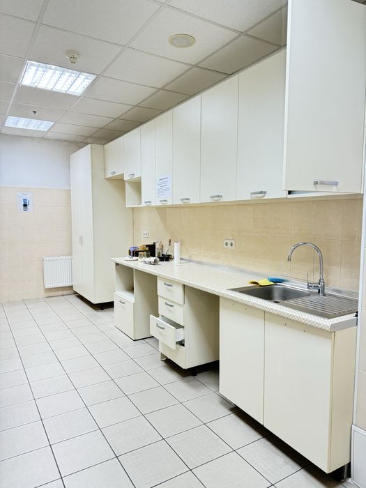 Здам Без%‼️Офіс з ремонтом.ул.Б.Хмельницького,Золоті Ворота,Театральна