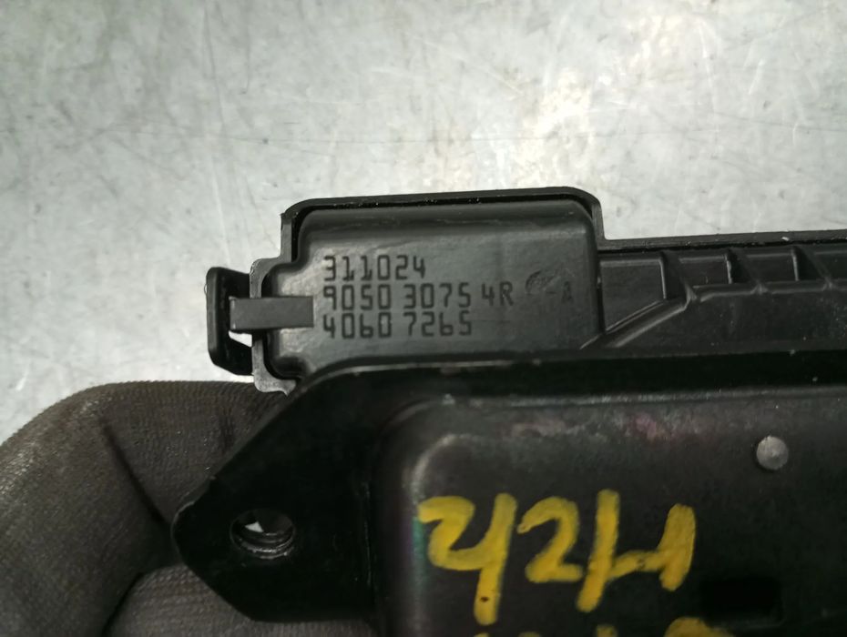 Fechadura / fecho da mala DACIA Sandero III