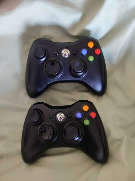 Sprzedam dwaPady do Xbox 360